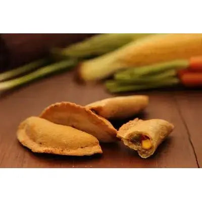 GOLDEN FAN – Vegetarian Empanada (Vegan Suitable) 40gm - Petits Tresors