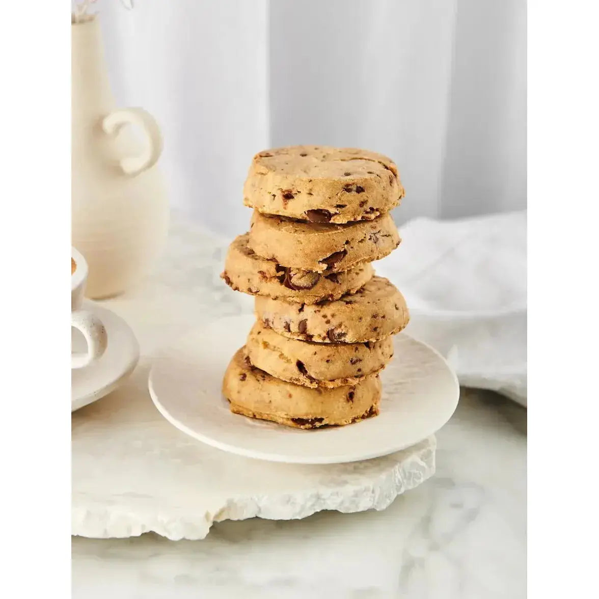 Byron Bay Milk Choc Chunk Café Cookie – 60 g Individually Wrapped Byron Bay Cookies