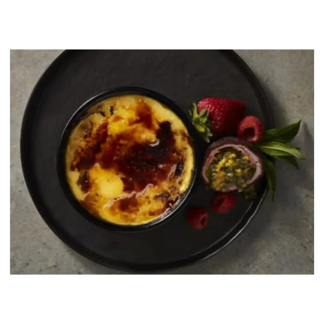 Crème-Brûlée-with-Seasonal-Fruits petitstresors