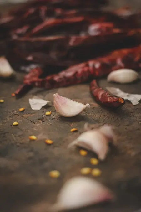 Unlock-Culinary-Bliss-Introduce-Chotto-Motto-Crispy-Chilli-Oil-to-Your-Kitchen petitstresors