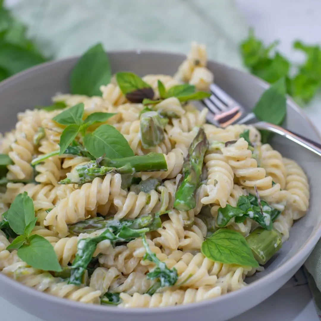 Creamy Mushroom & Asparagus Pasta (Gluten-Free & Vegan) - Petits Tresors
